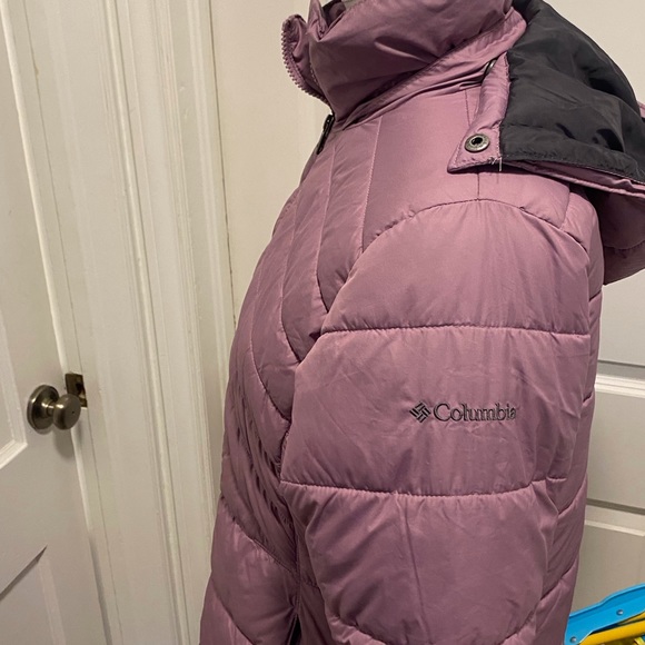 Columbia women’s puffer coat - Picture 2 of 4
